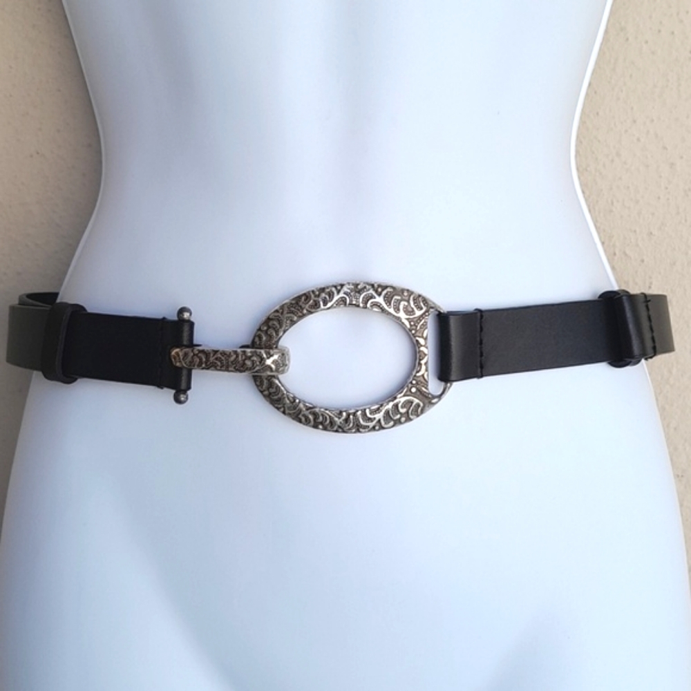 Lake Shore Drive Adjustable Leather Belt With Silver Buckle Size XL